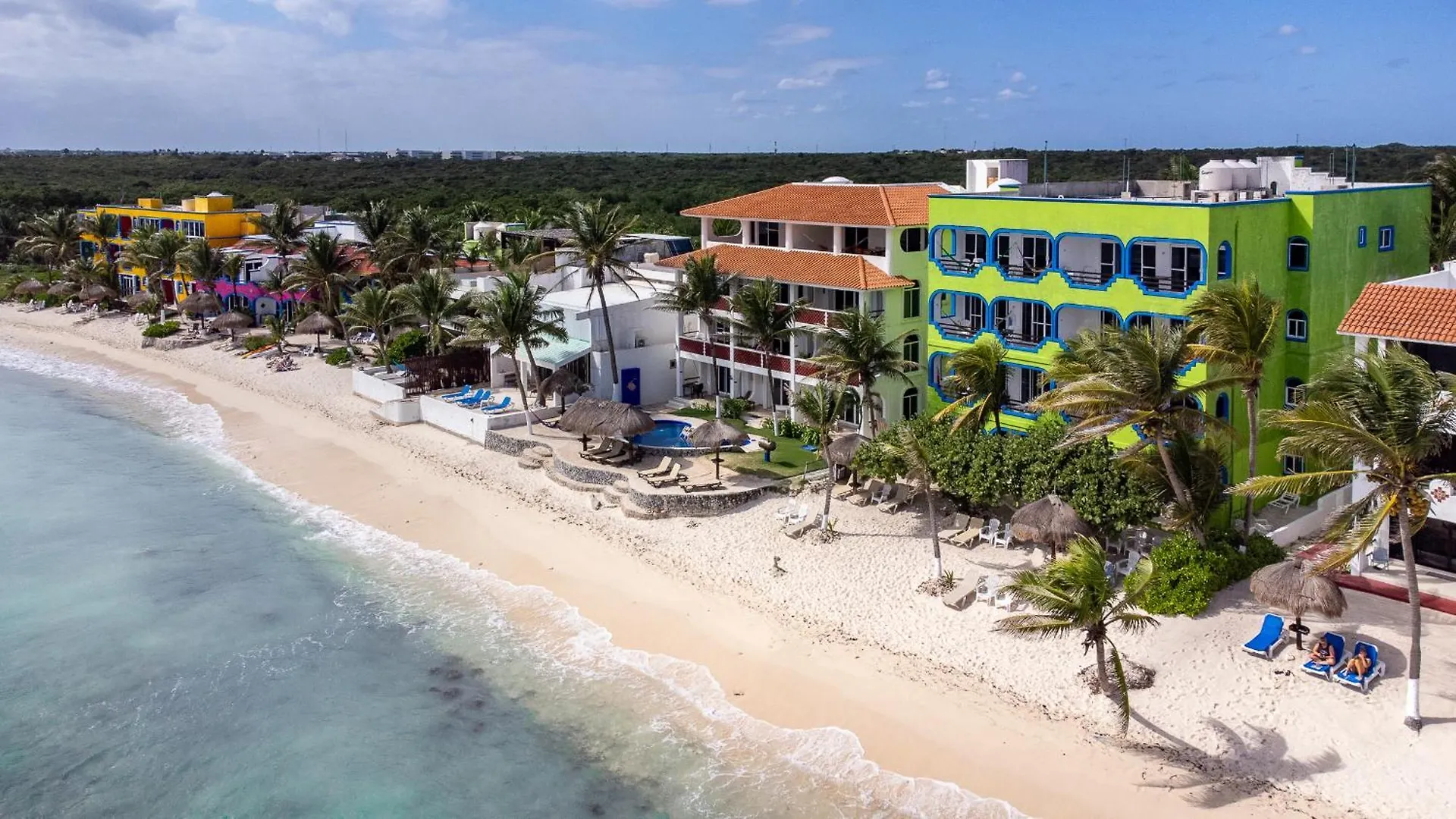 Del Sol Beachfront Akumal 2*,