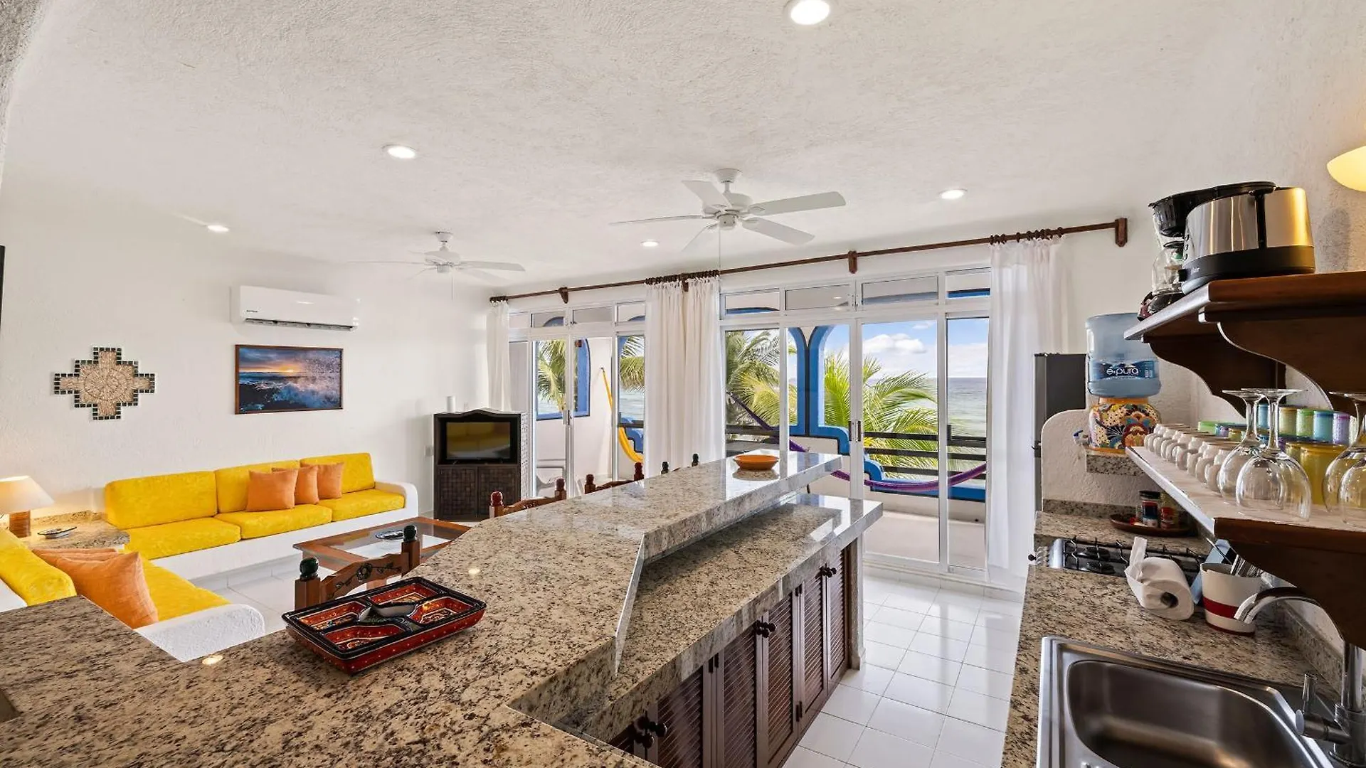 Del Sol Beachfront Akumal 2*,