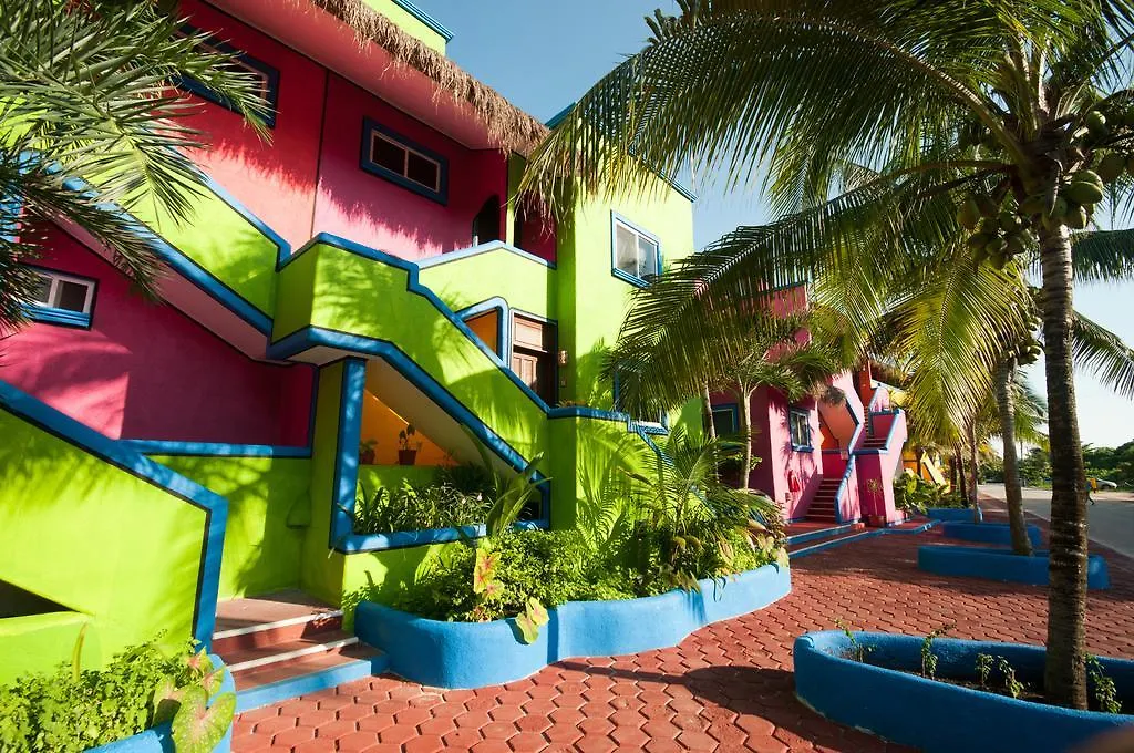 Del Sol Beachfront Akumal 2*,