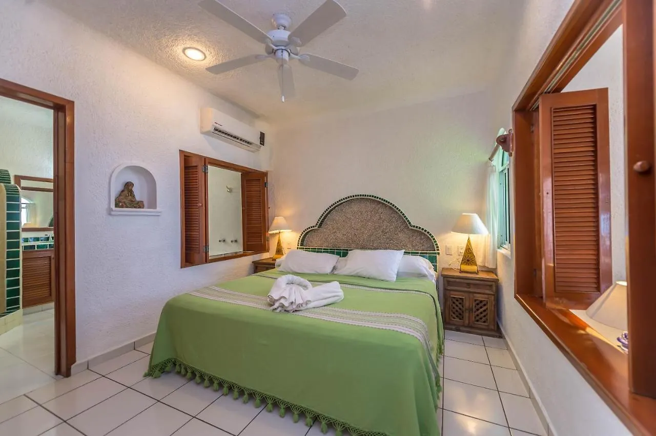 Del Sol Beachfront Akumal Hotel