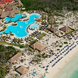 Resort Grand Palladium White &